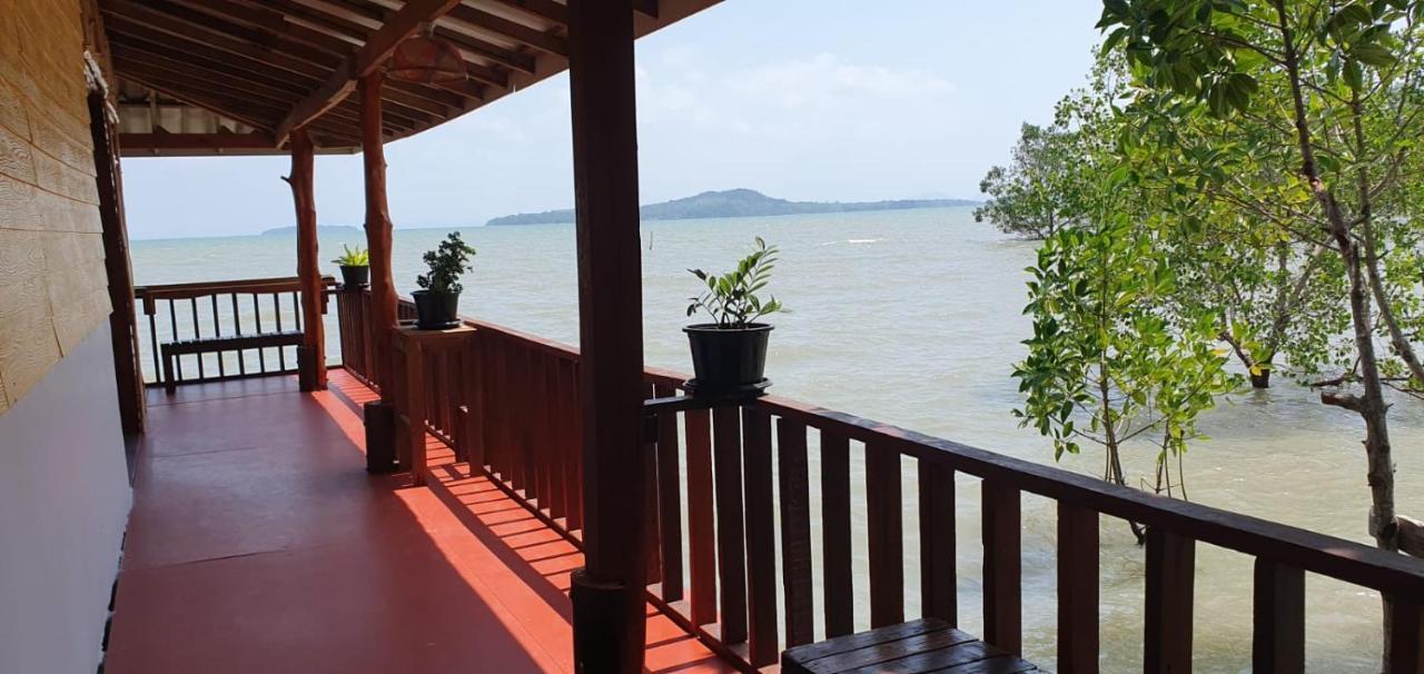 Navareeya House Seaview 란타섬 외부 사진