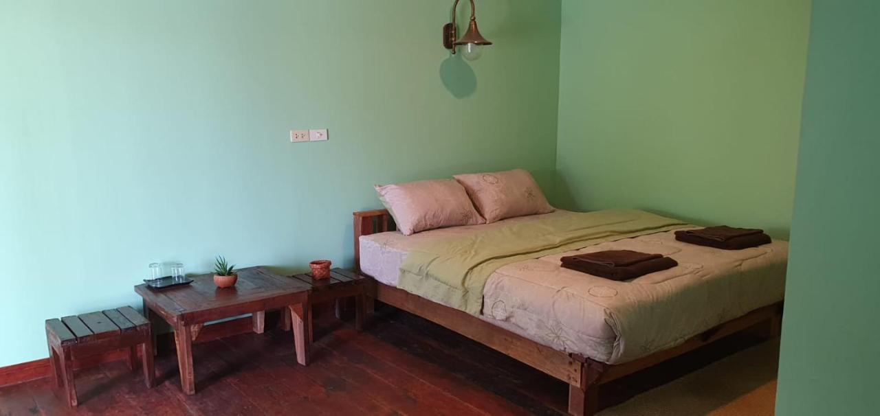 Navareeya House Seaview 란타섬 외부 사진