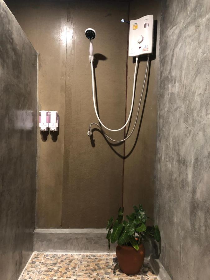 Navareeya House Seaview 란타섬 외부 사진